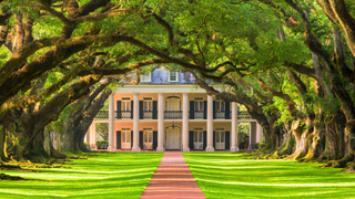 In the 2020s, We’re Hoping Plantation Weddings Go the Way of the Confederacy—and We May Get Our Wish